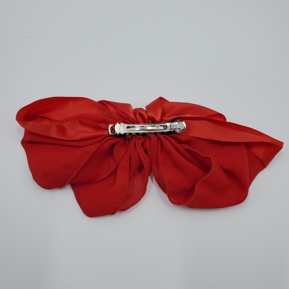 Large Red Cloth Fabric Bow Barrett Hair Clip NEW - Picture 2 of 2